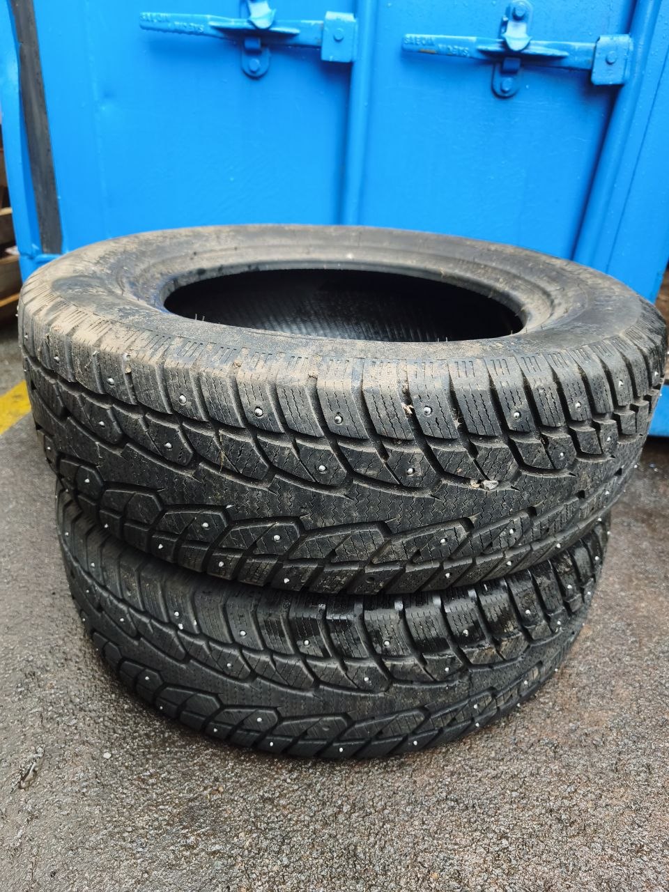 Interstate Winter Quest 104T 235/65R17 Шипованные шины
