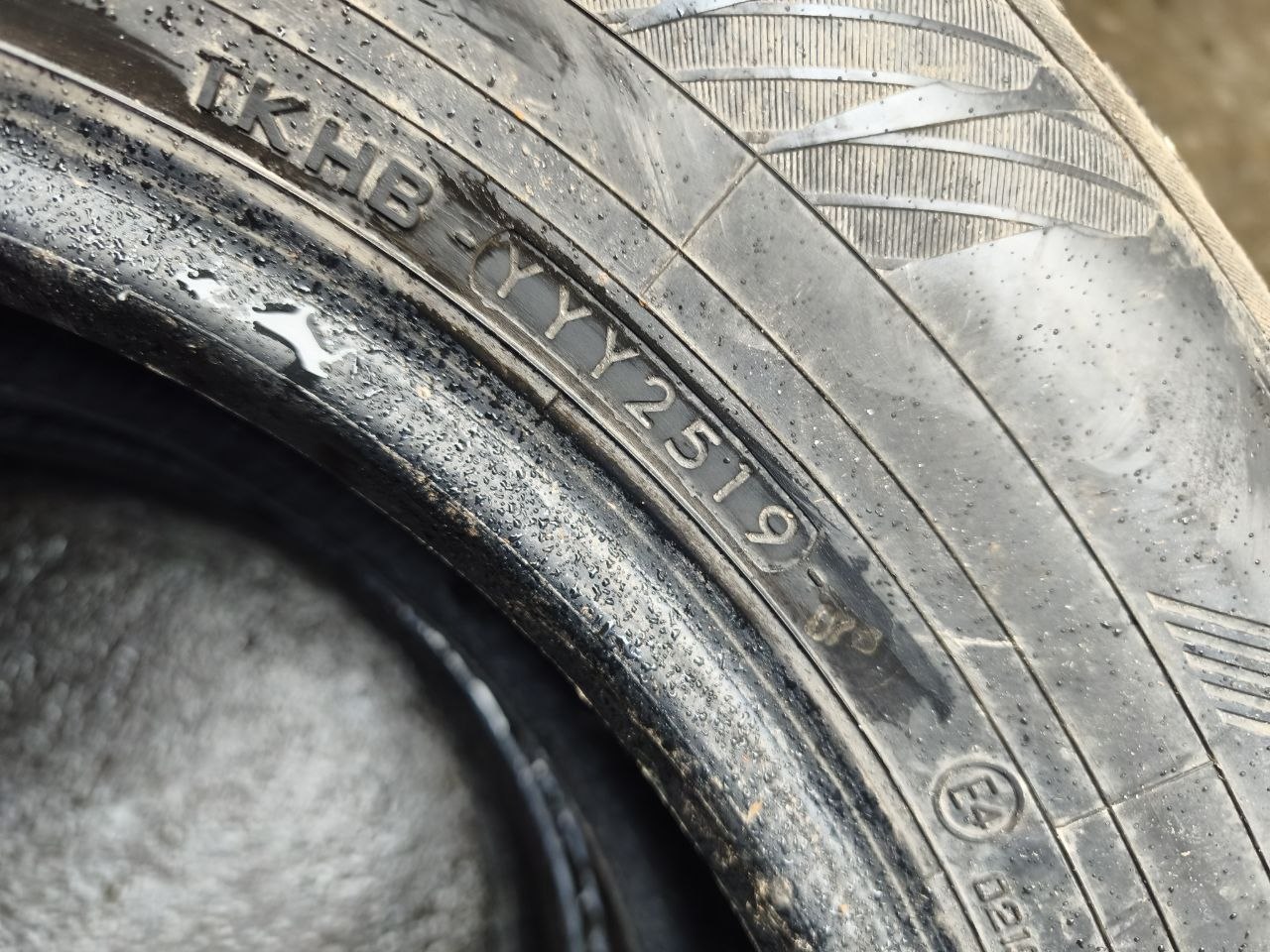 Yokohama Ice Guard Stud IG65 102T 215/65R16 Шипованная