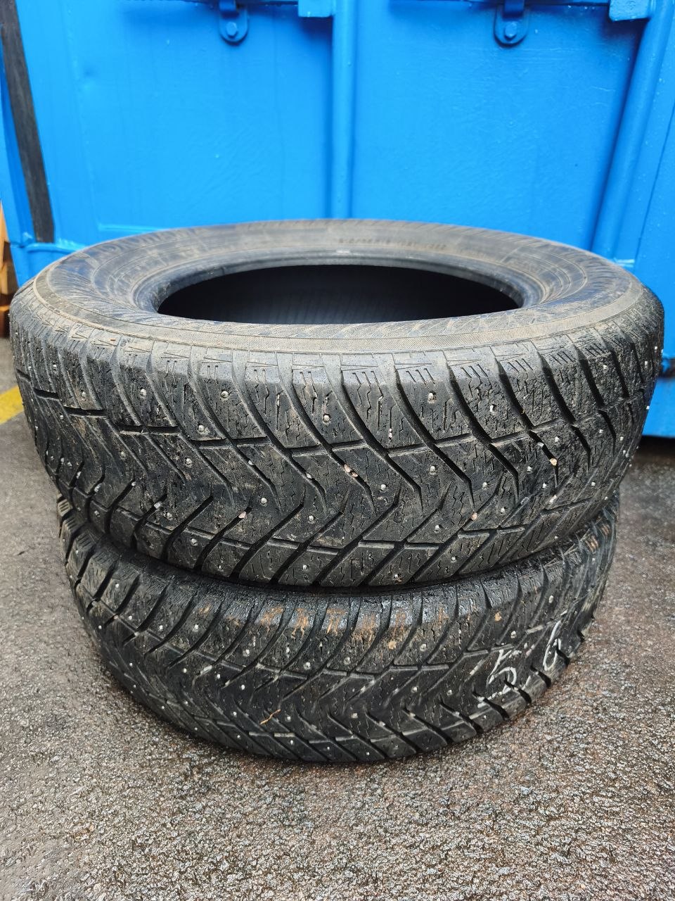 Yokohama Ice Guard Stud IG65 102T 215/65R16 Шипованные шины