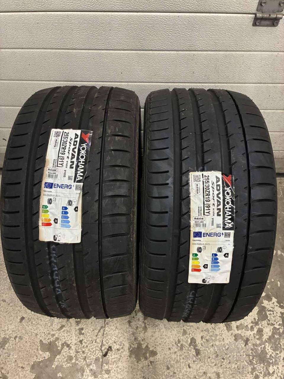 Yokohama Advan Sport V105 91Y 255/30R19 Suverehvid