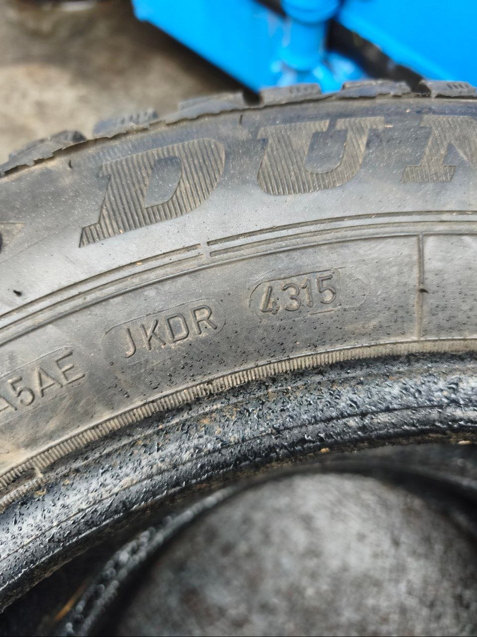 Dunlop Ice Touch 95T 195/65R15 Шипованная