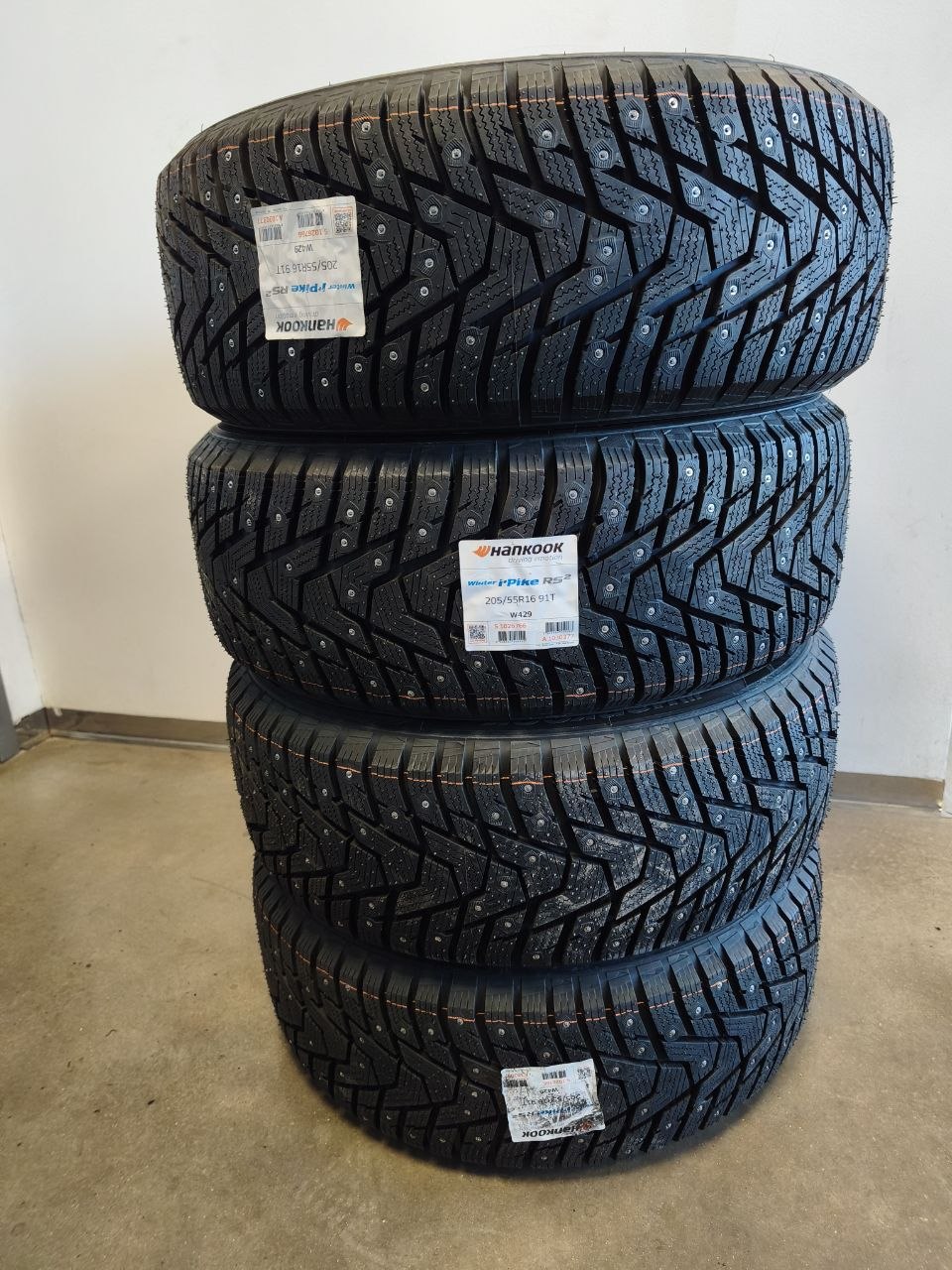 Hankook Winter i*Pike RS2 W429 91T 205/55R16 Naastrehvid