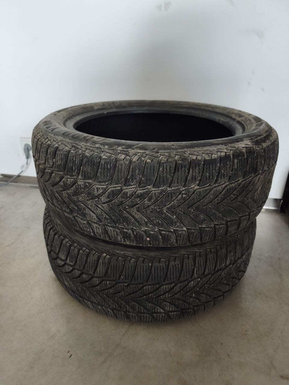 Goodyear Ultragrip Ice 2