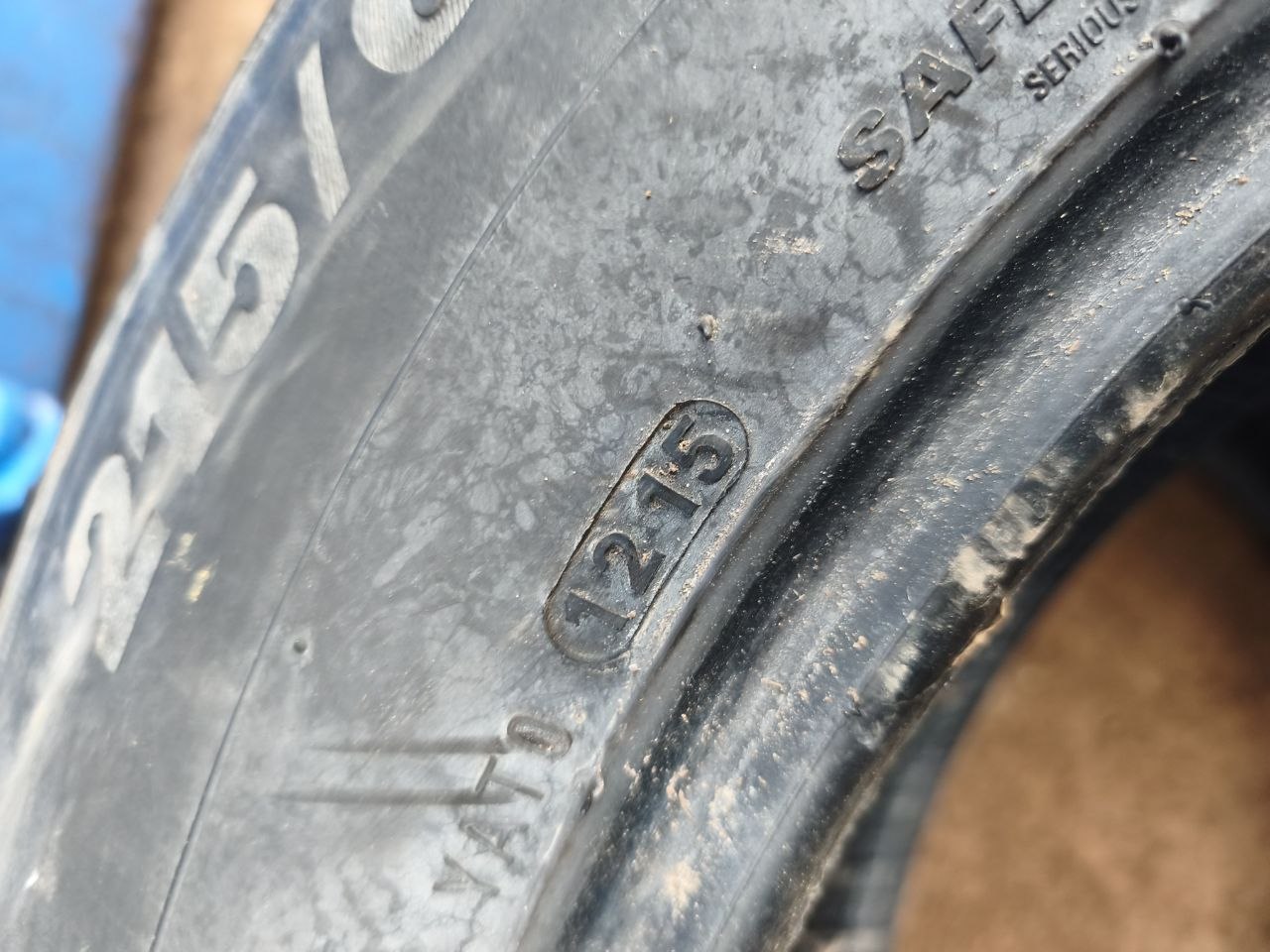 Kumho Winter Craft Ice Wi31 98T 215/65R16 Шипованная